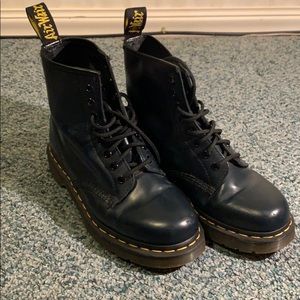 Dr. Martens - 1460 SMOOTH LEATHER LACE UP BOOTS
